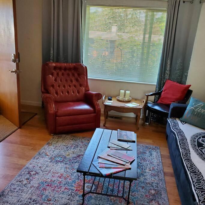 Sweet 2 Bedroom Close To U Of Oregon & Track! Γιουτζίν Εξωτερικό φωτογραφία